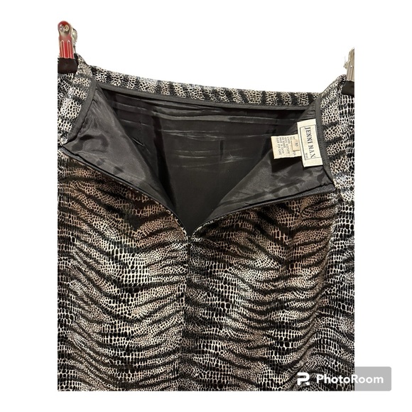 DONATED ❌Animal Print Mini Skirt, Jenni Maxx NYC, sz 10 - Picture 3 of 9
